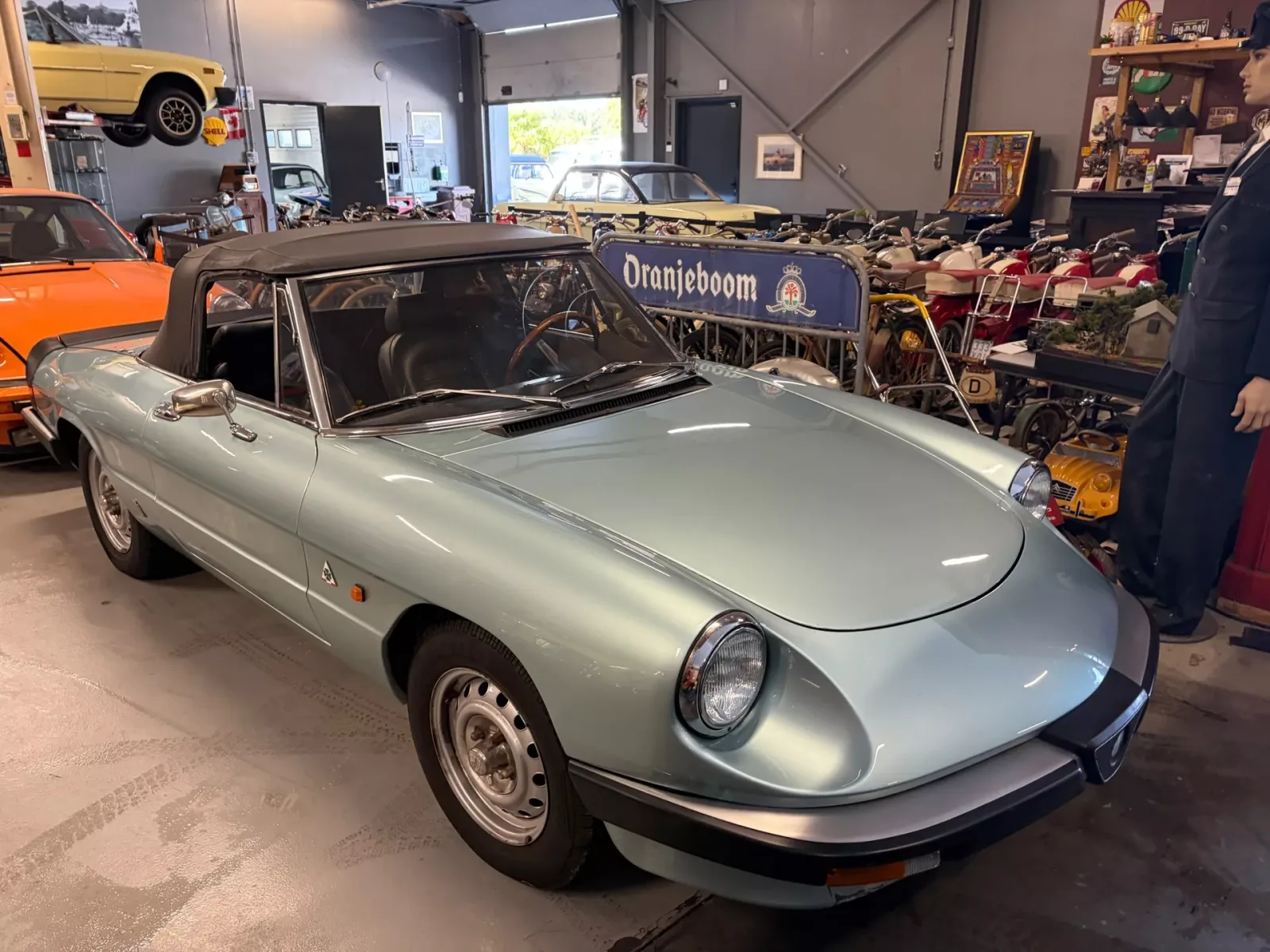 Alfa Romeo Spider (1983) — foto 1