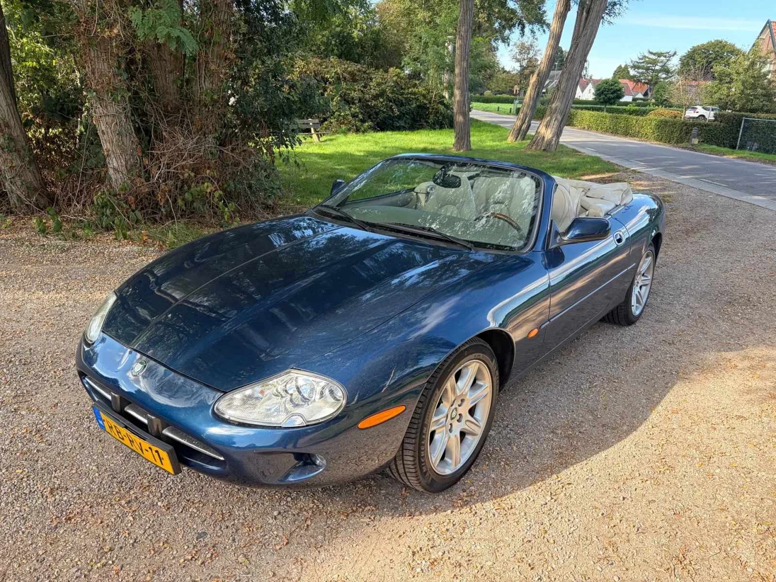 Jaguar XK8 (1997) — foto 1