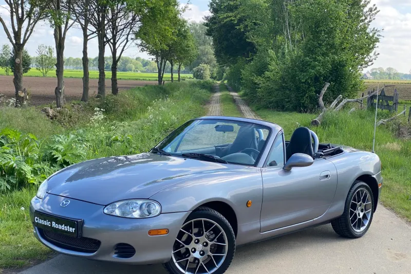 Mazda MX-5 (2004)