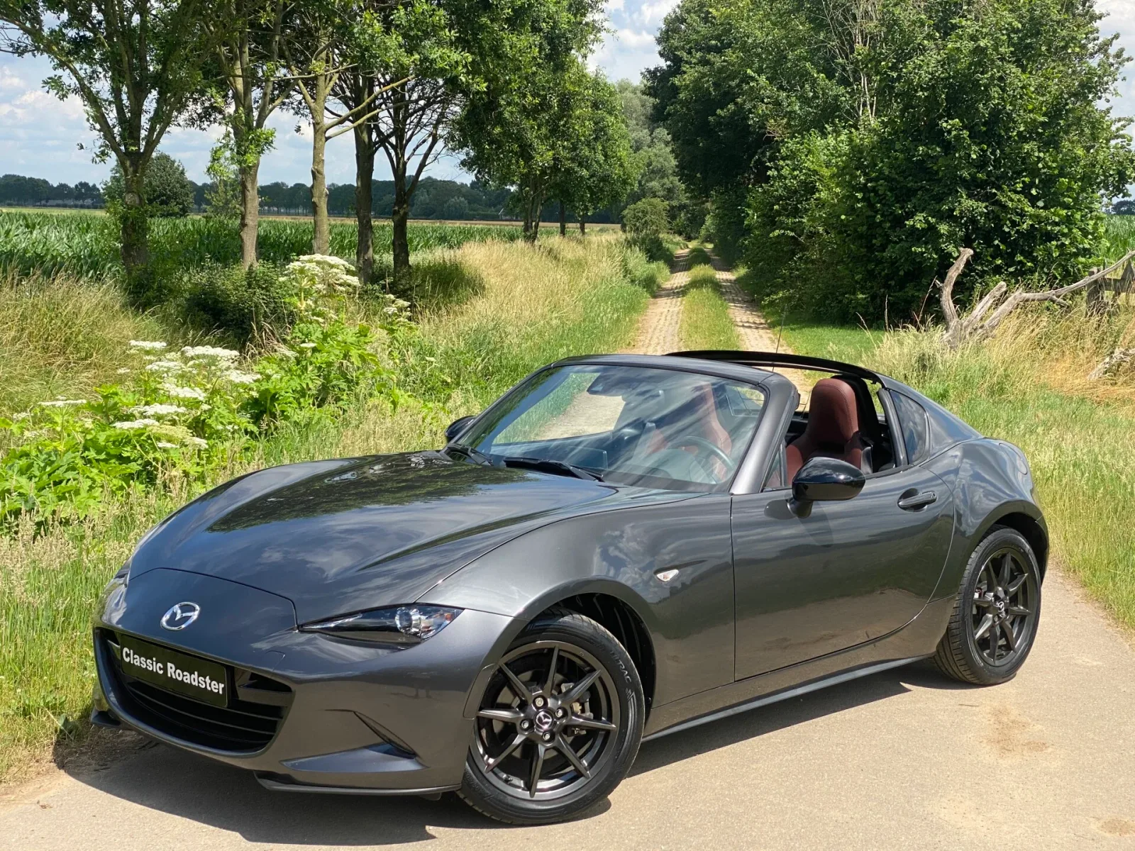 Mazda MX-5 (2017) — foto 1