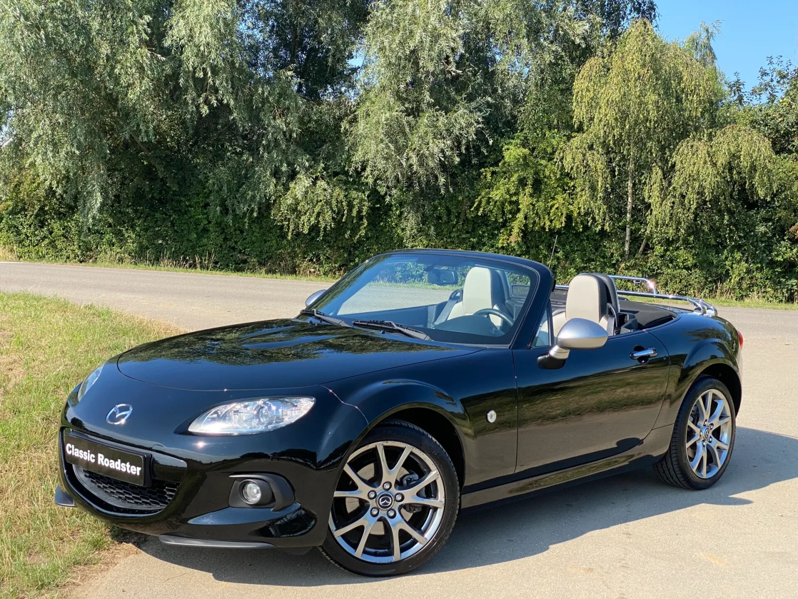 Mazda MX-5 (2014) — foto 1