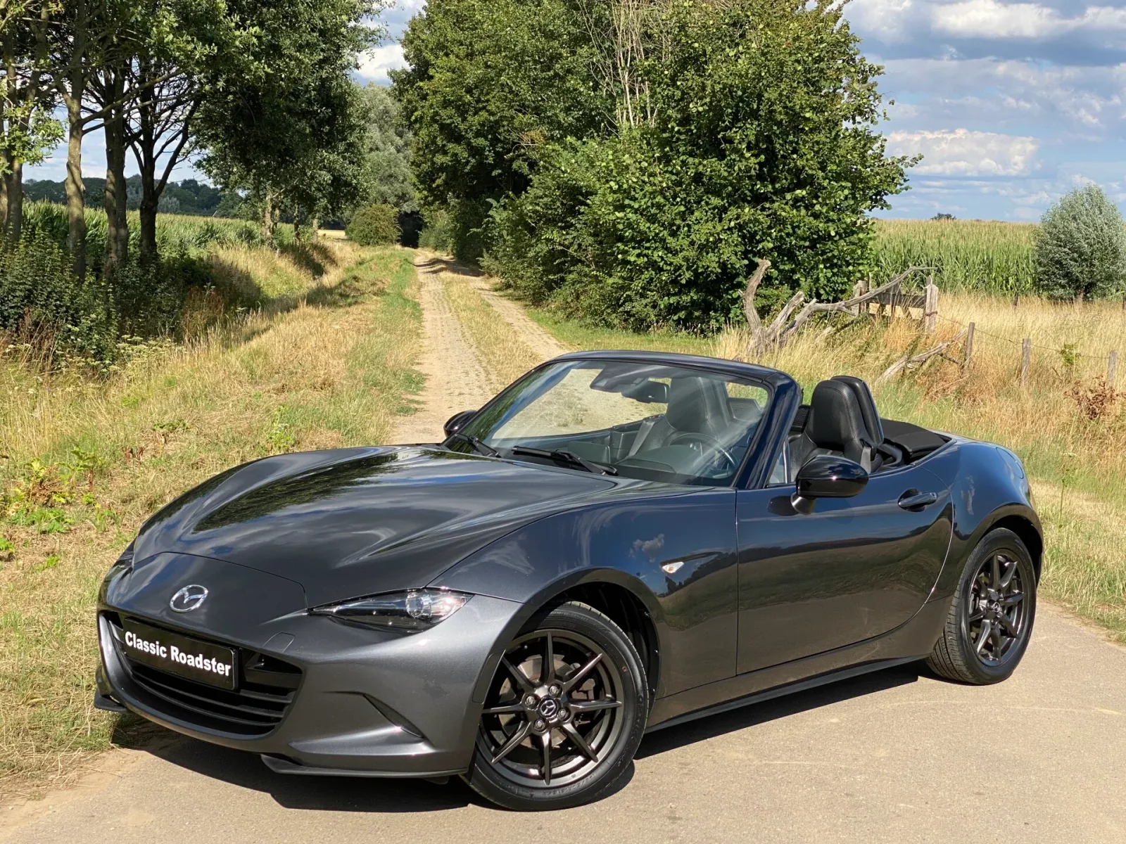 Mazda MX-5 (2016) — foto 1