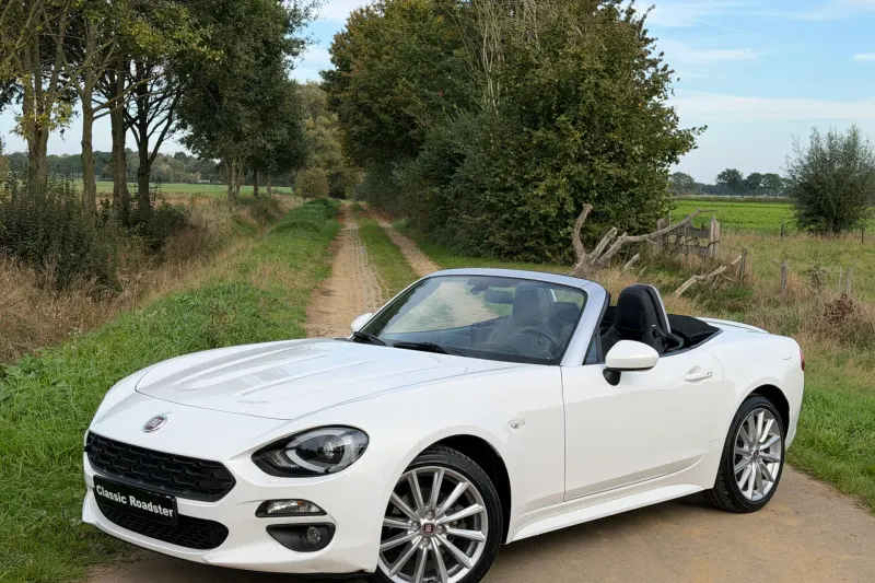 Fiat 124 Spider (2016)