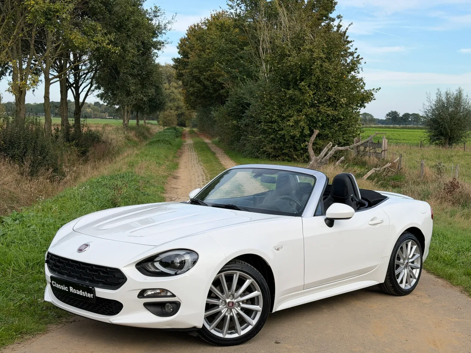 Fiat 124 Spider (2016) — foto 1
