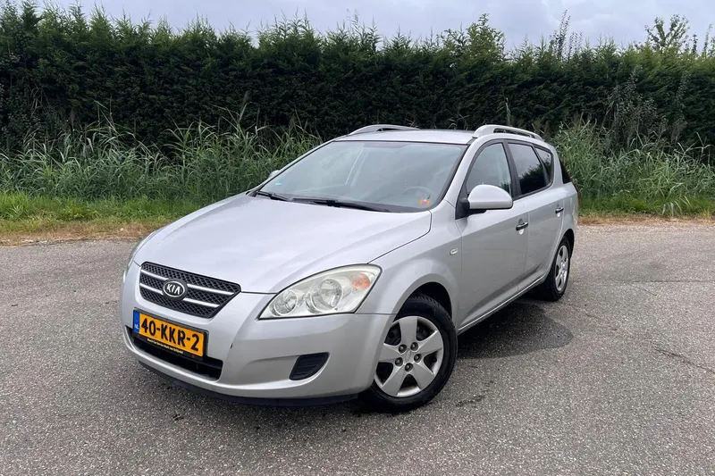 Kia Cee'd (2010)