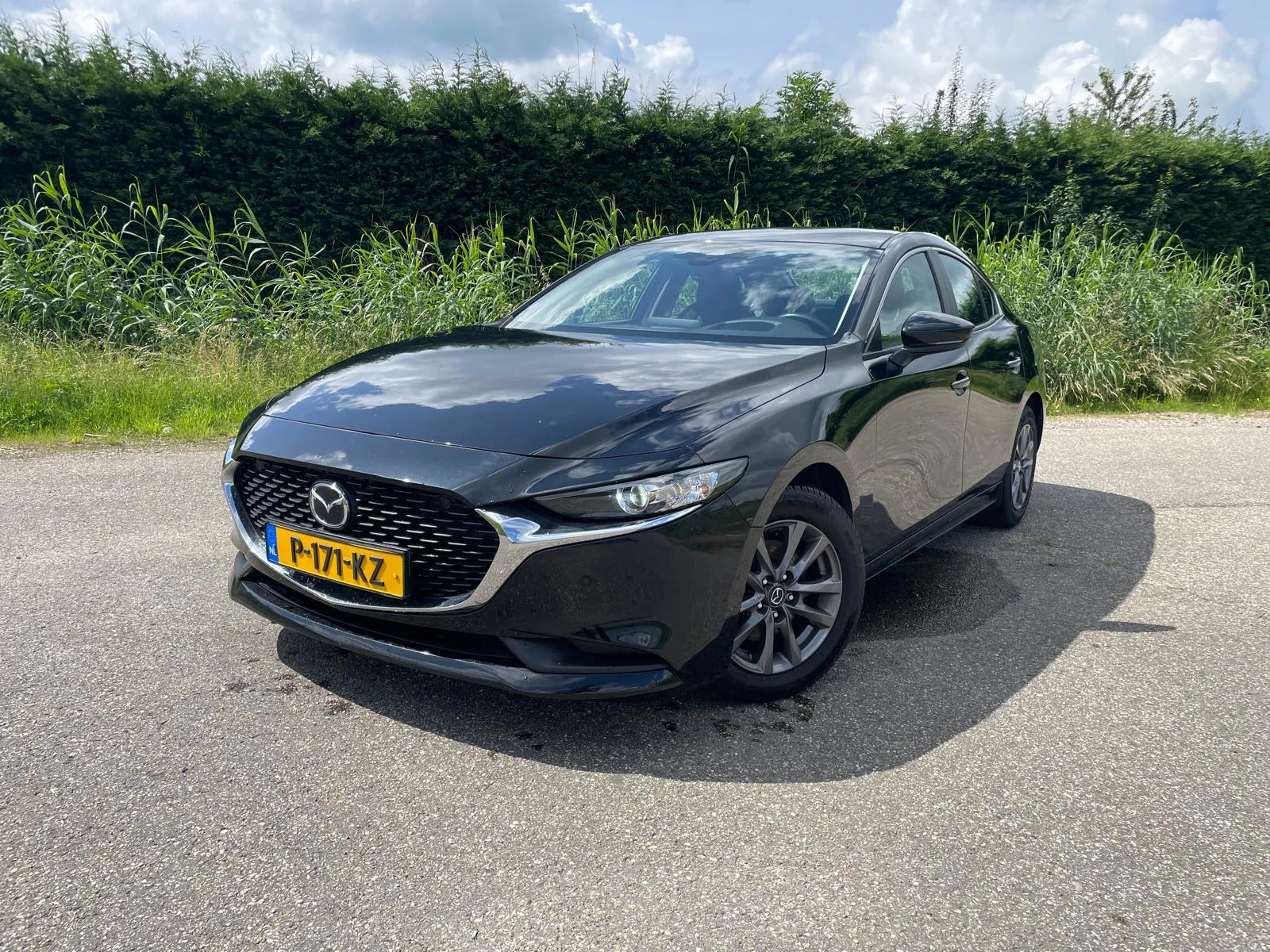 Mazda 3 (2022) — foto 1