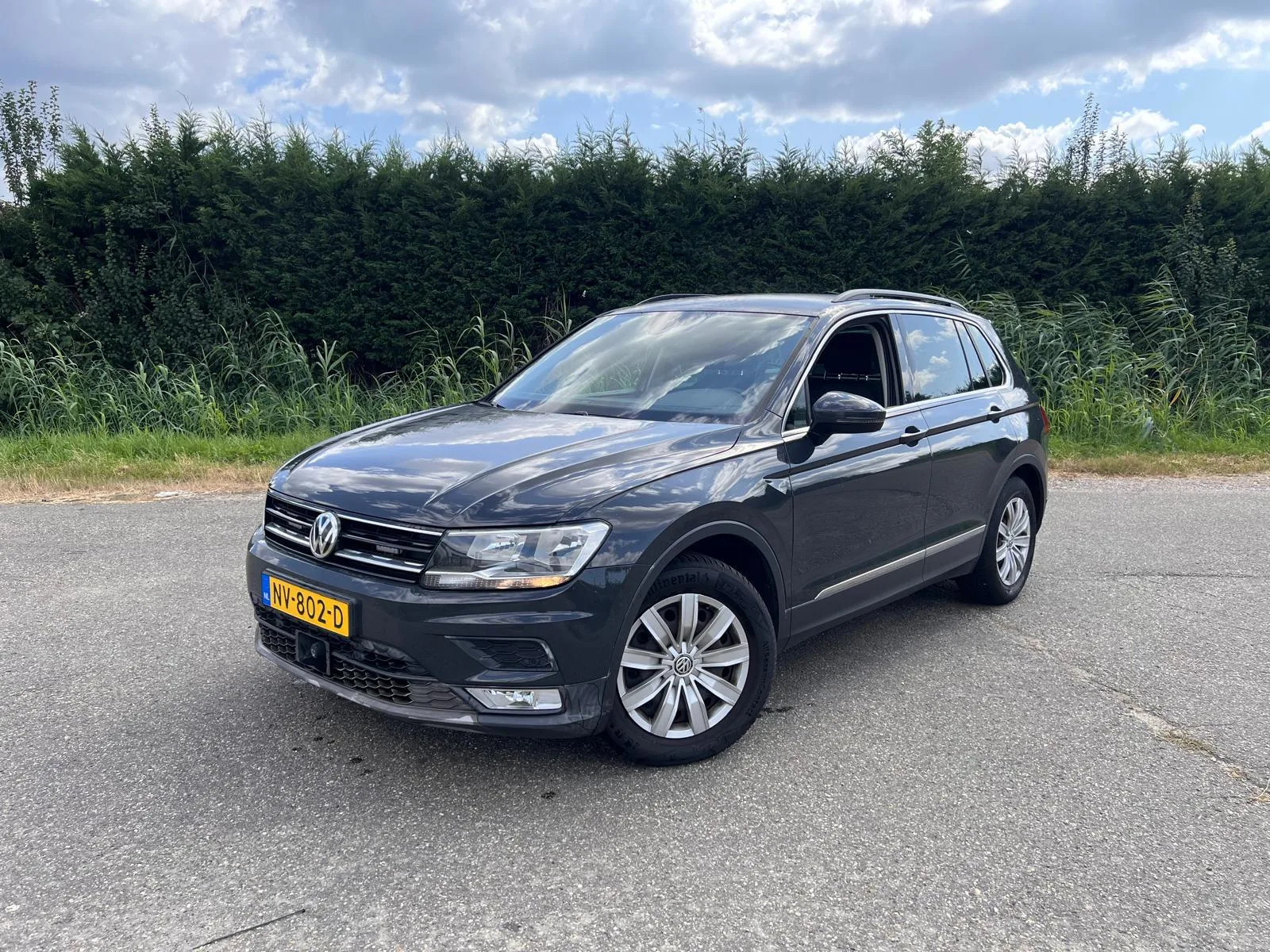 Volkswagen Tiguan (2017) — foto 1