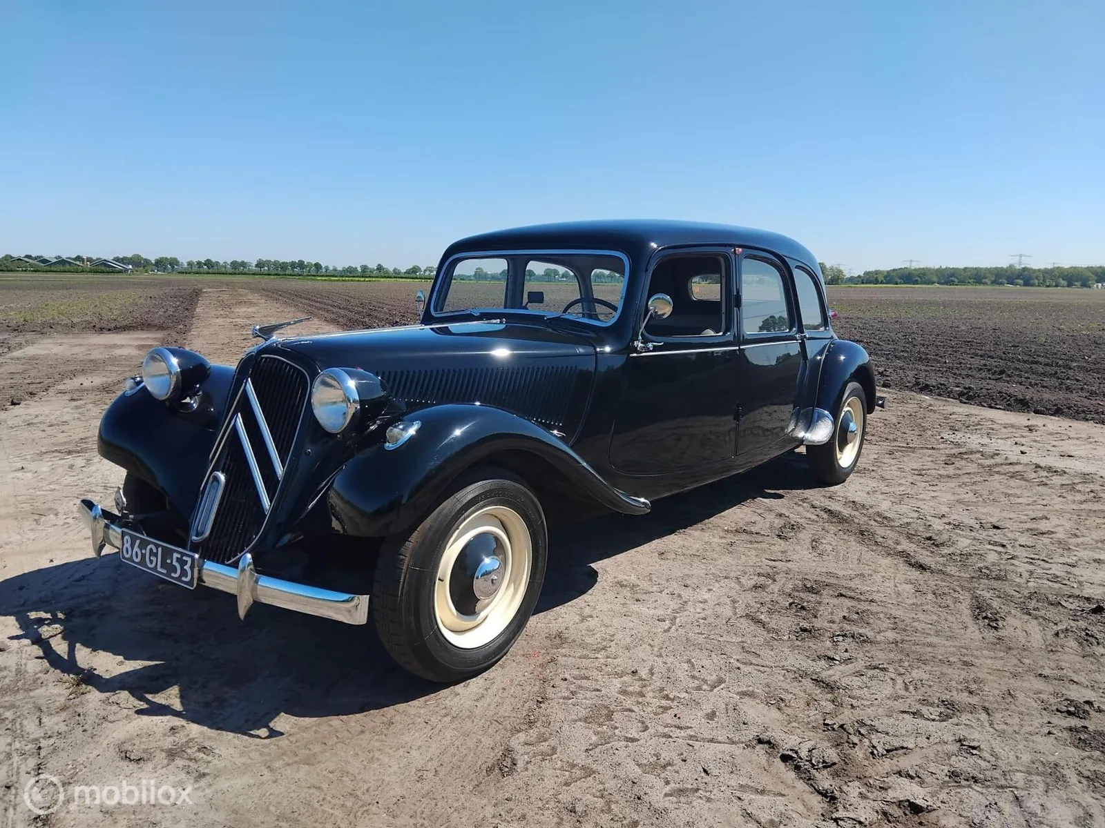 Citroën Traction Avant (1955) — foto 1