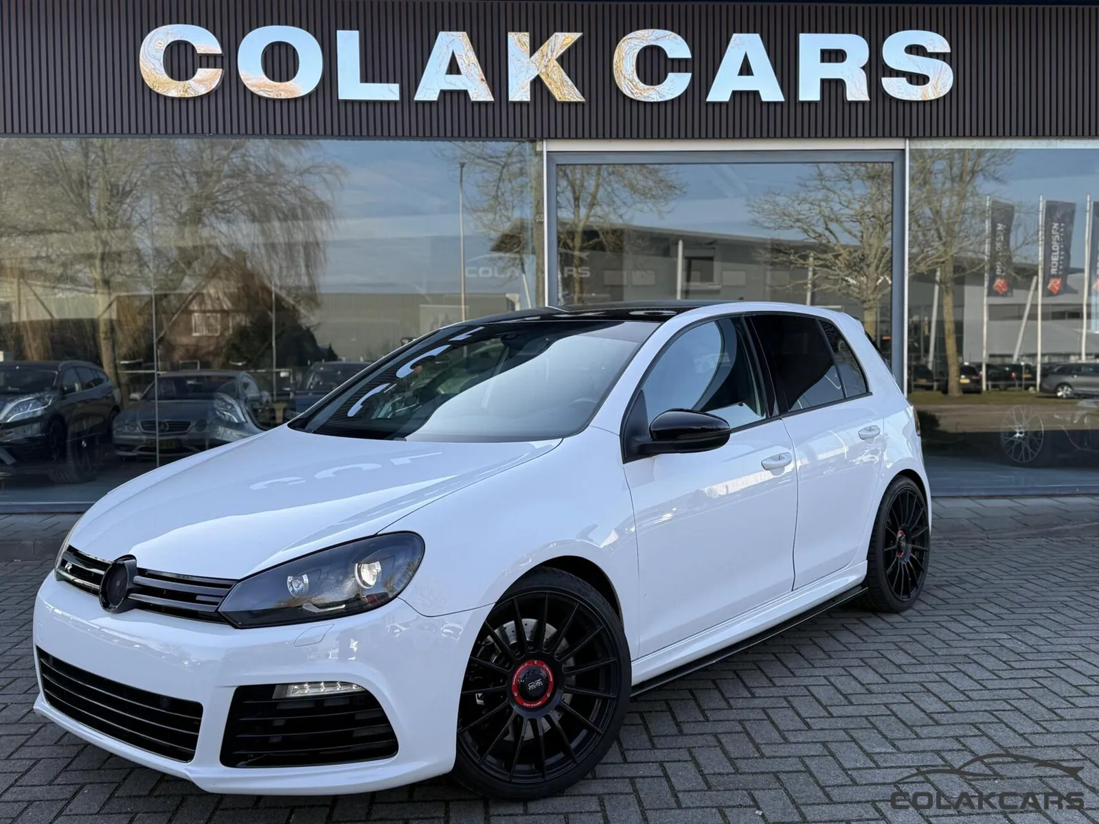 Volkswagen Golf (2010) — foto 1