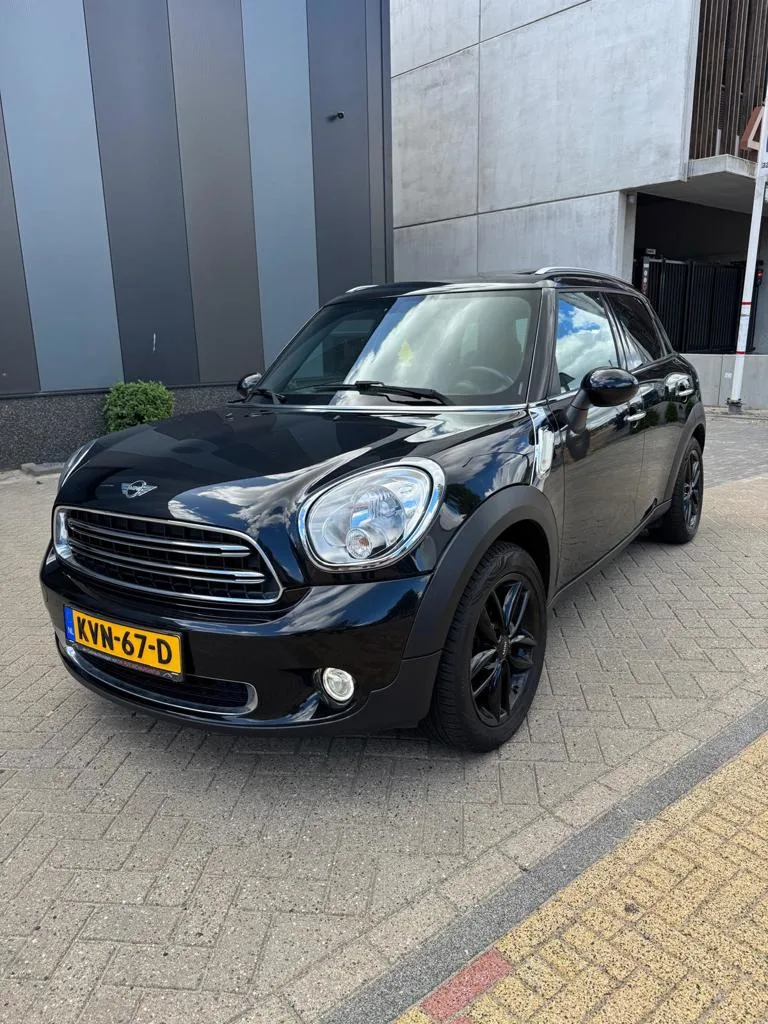 MINI Countryman (2015) — foto 1
