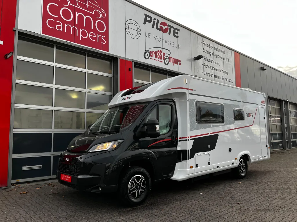 Pilote P 690 (2026) — foto 1