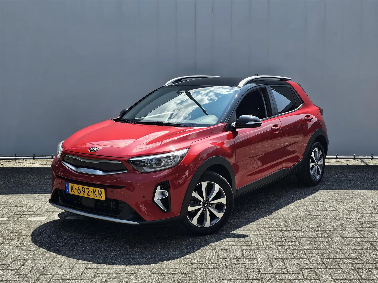 Kia Stonic (2021) — foto 1