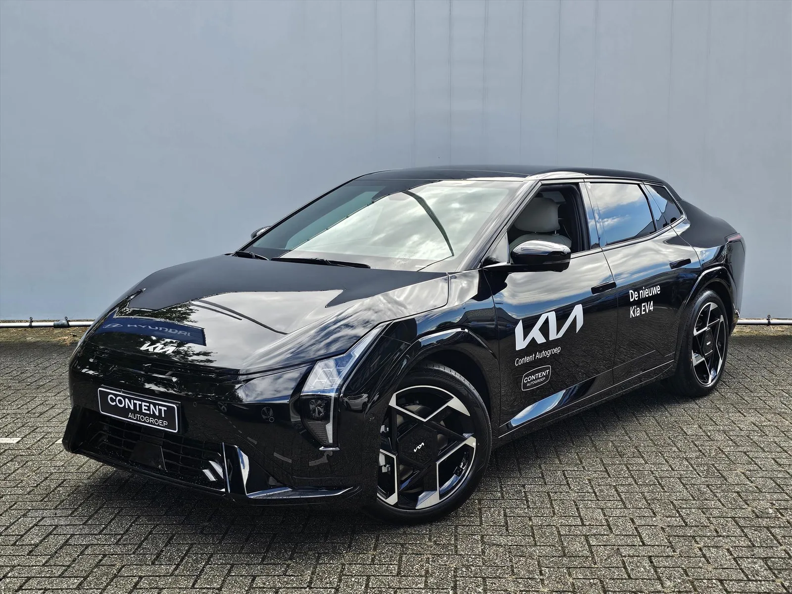 Kia EV4 (2026) — foto 1