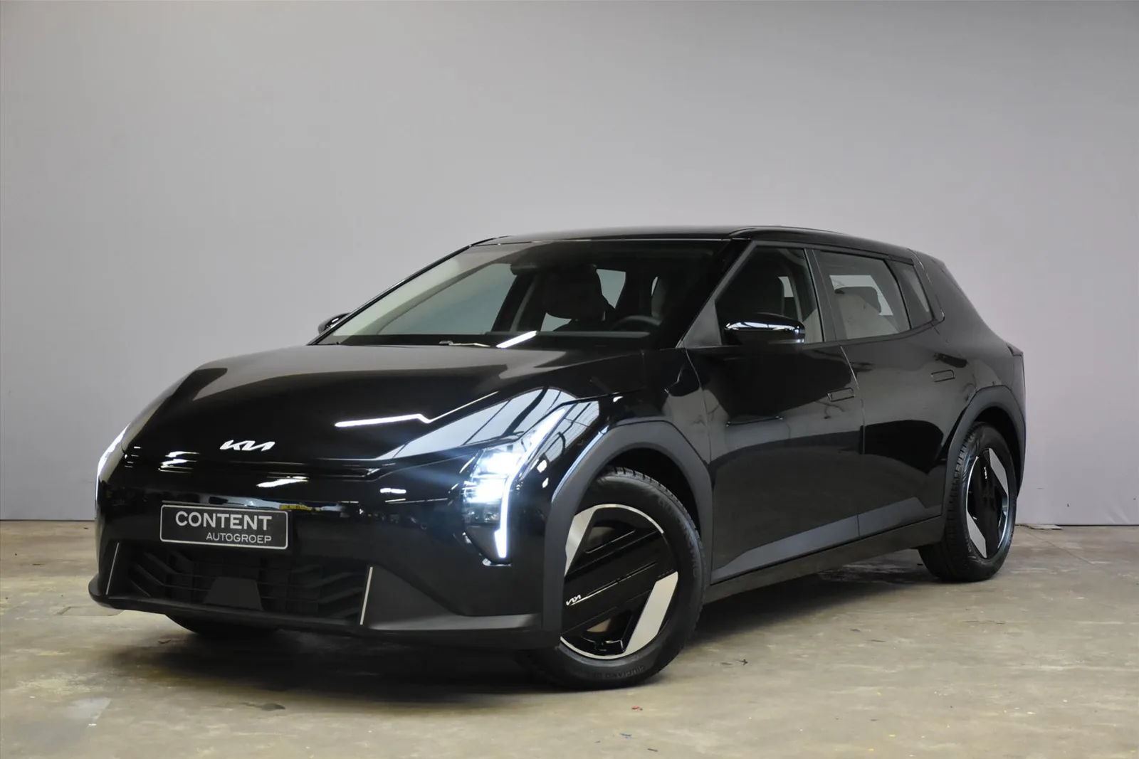 Kia EV4 (2026) — foto 1