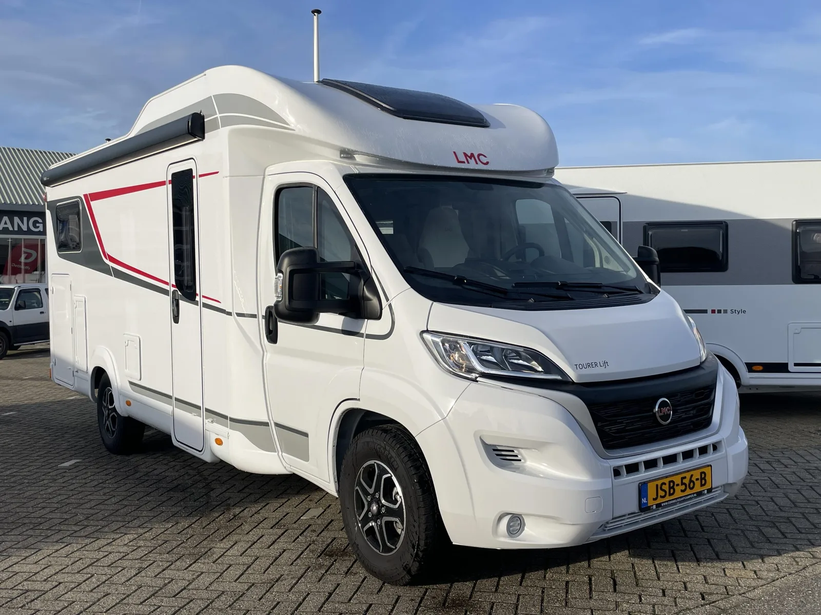 LMC Tourer (2025) — foto 1