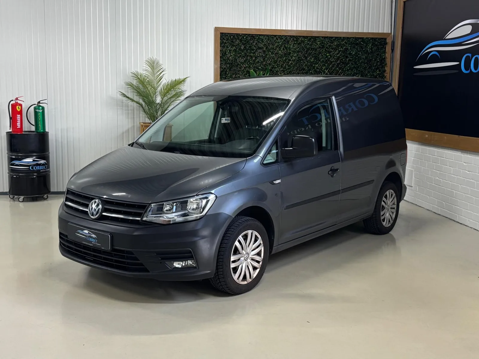 Volkswagen Caddy (2016) — foto 1