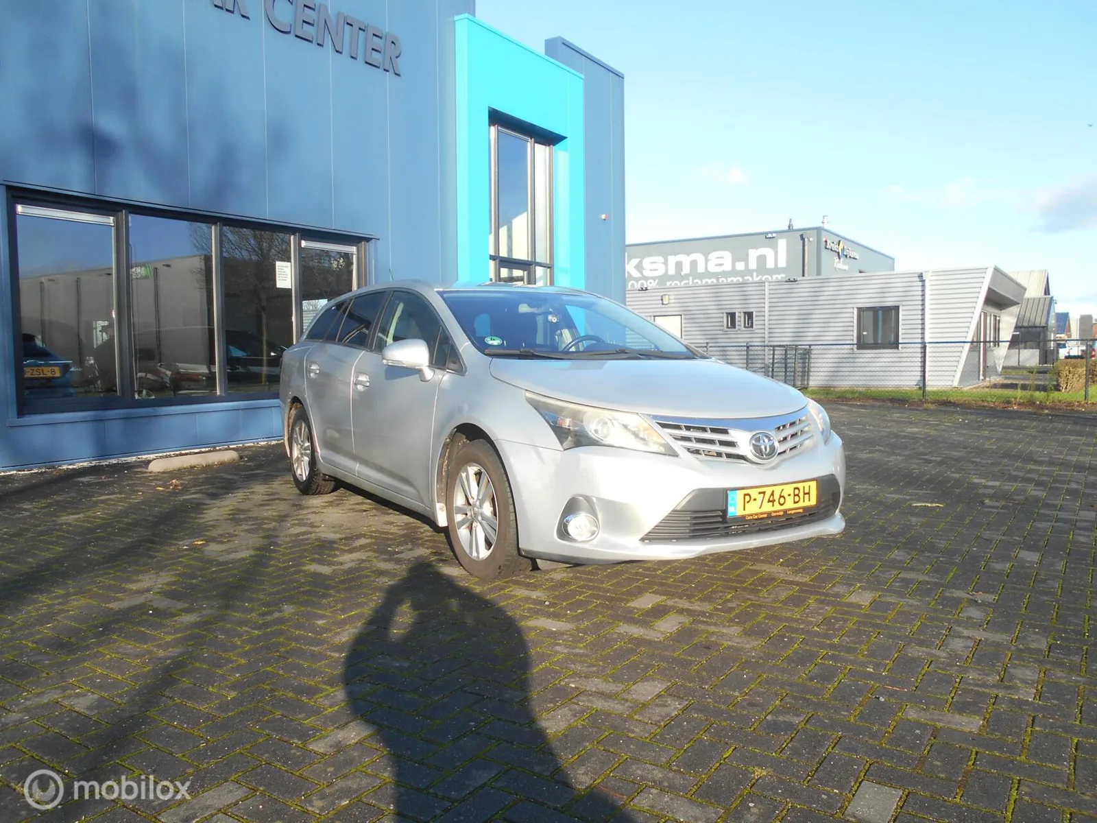 Toyota Avensis (2013) — foto 1