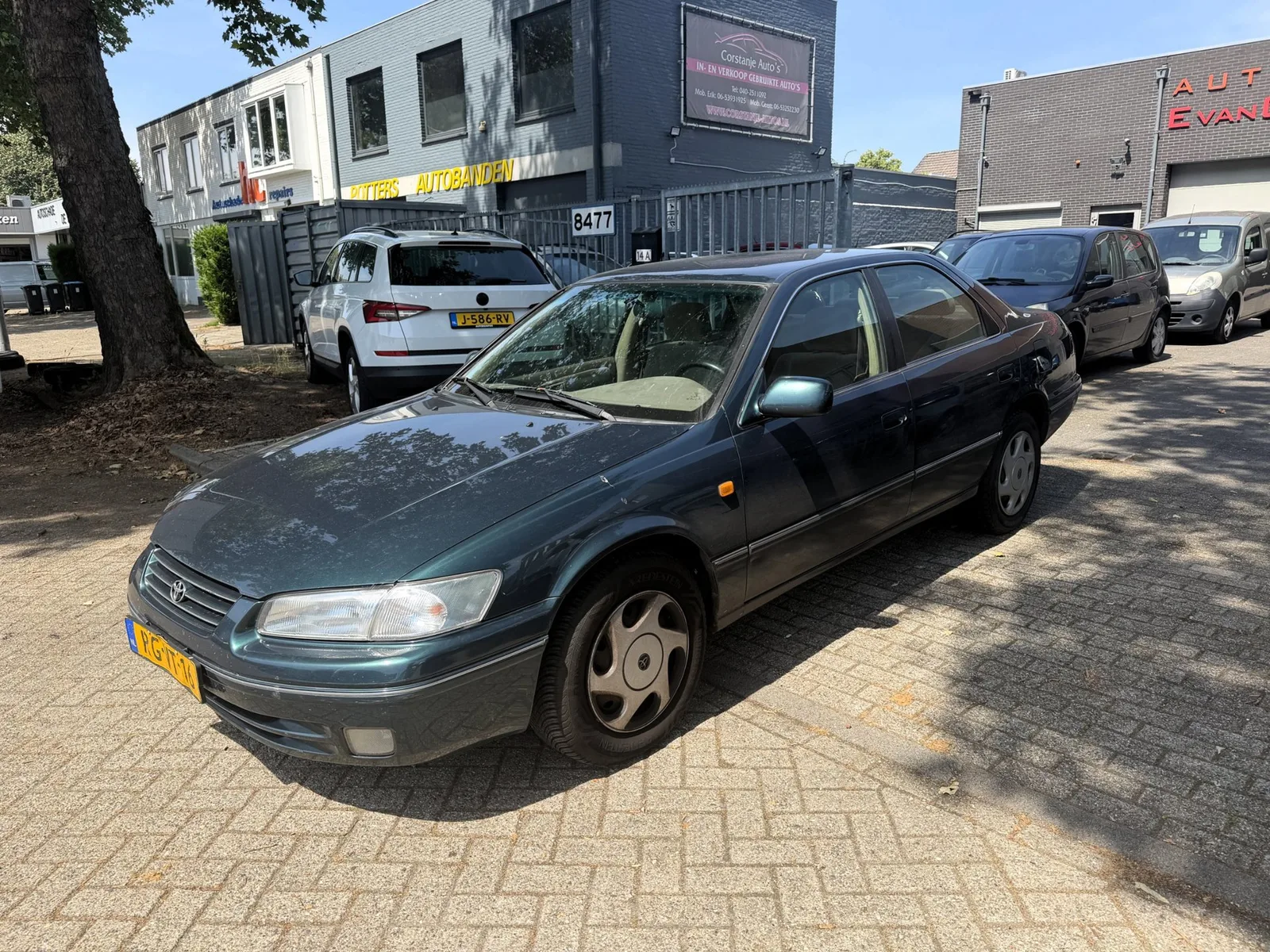 Toyota Camry (1997) — foto 1