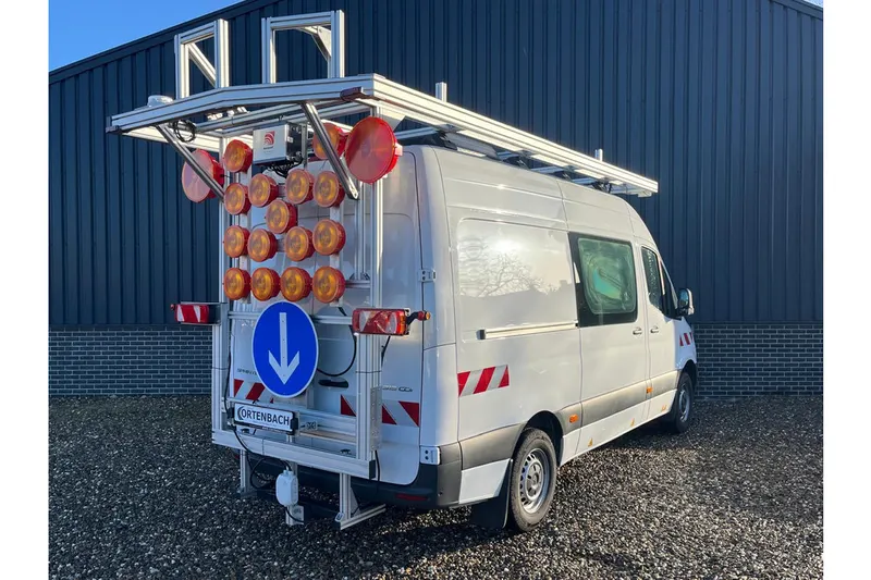Mercedes-Benz Sprinter (2023)