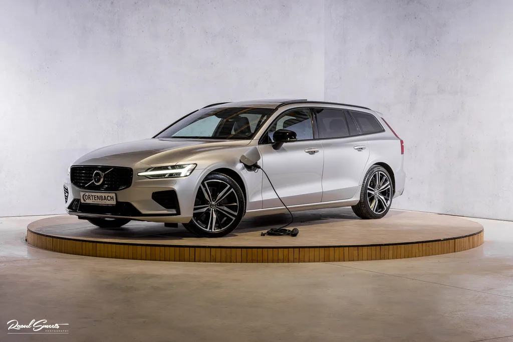 Volvo V60 (2022) — foto 1