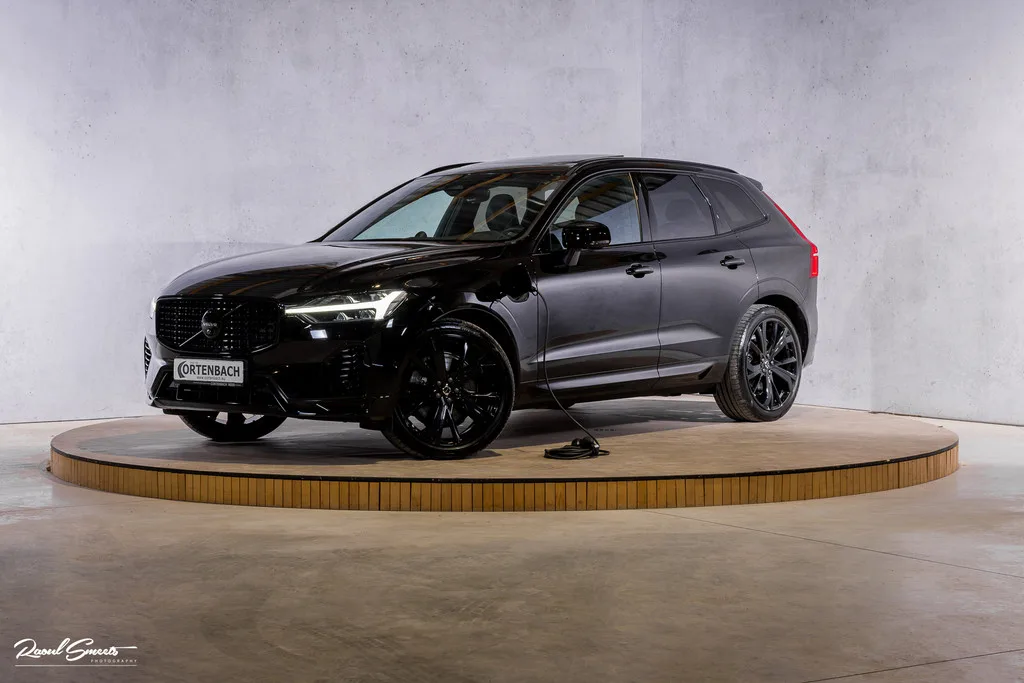 Volvo XC60 (2025) — foto 1