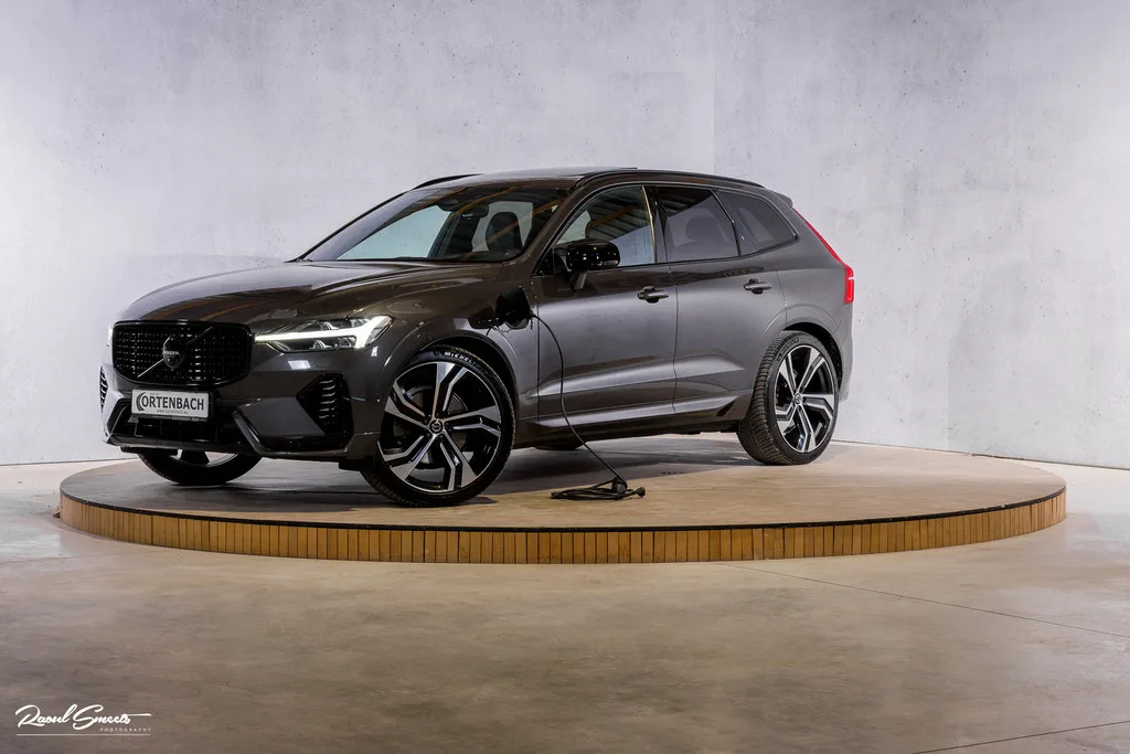 Volvo XC60 (2021) — foto 1