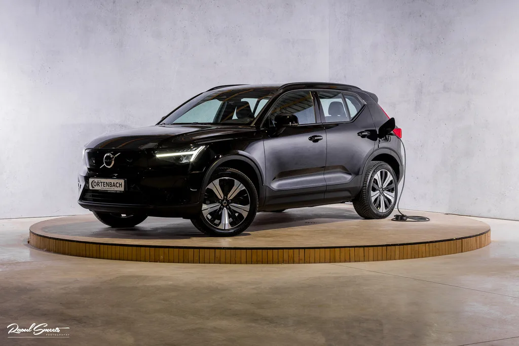 Volvo XC40 (2023) — foto 1