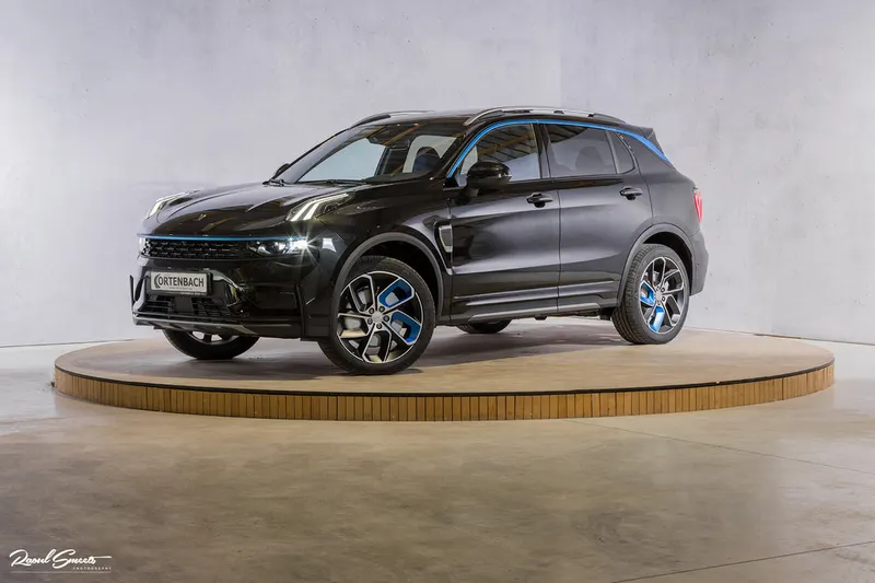 Lynk & Co 01 (2024)