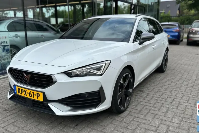 CUPRA Leon (2024)