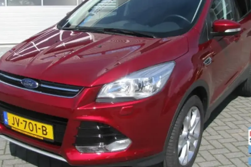 Ford Kuga (2015)