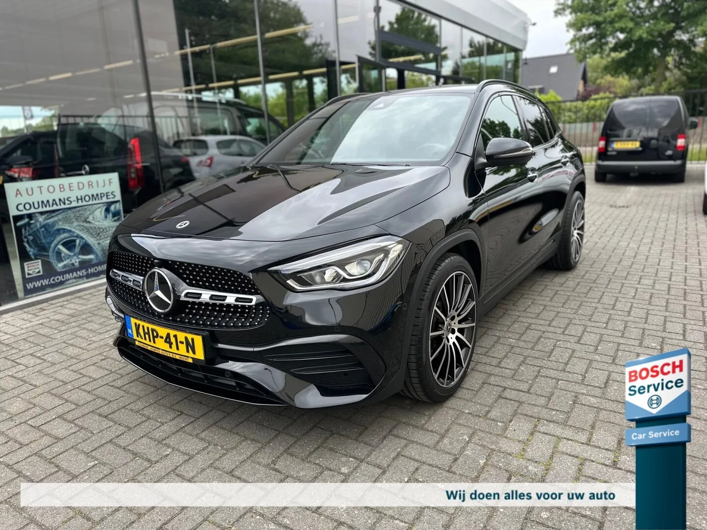 Mercedes-Benz GLA (2023) — foto 1