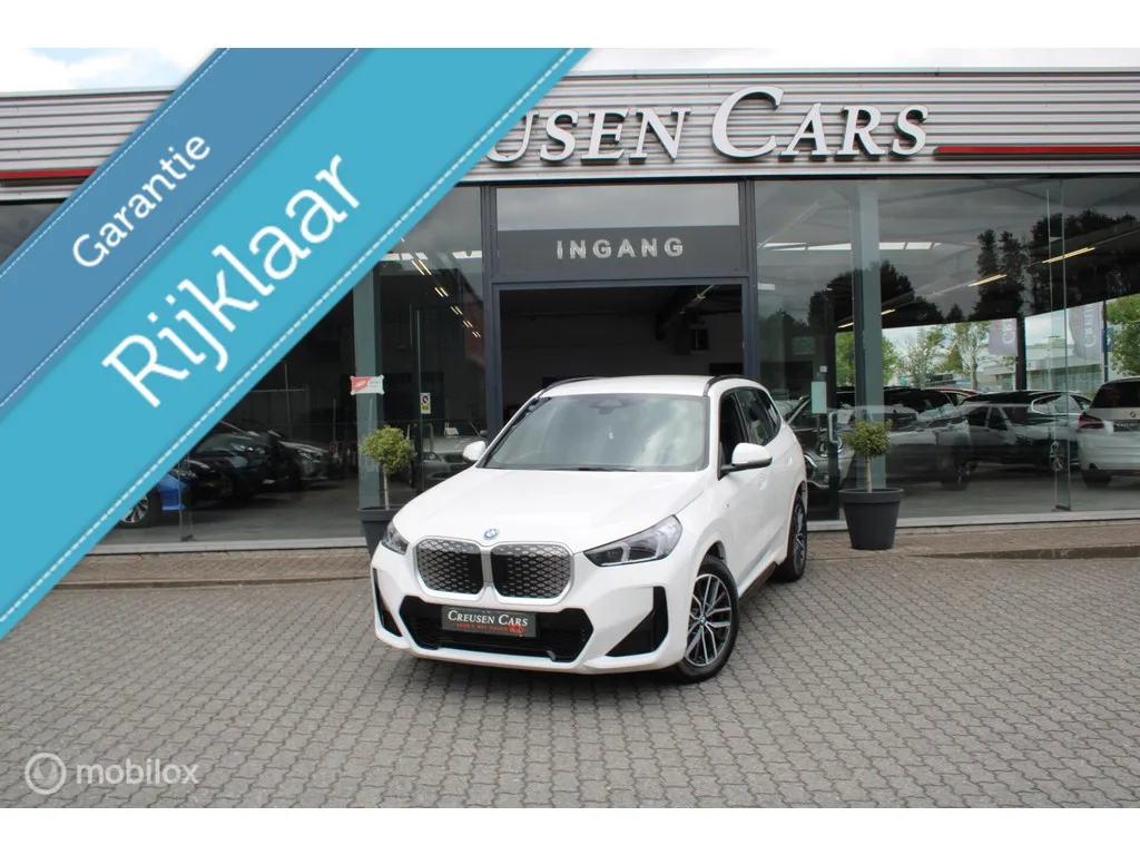BMW iX1 (2025) — foto 1