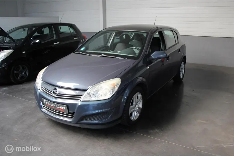 Opel Astra (2009)