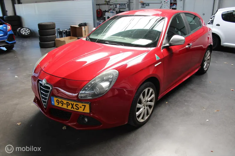 Alfa Romeo Giulietta (2011)