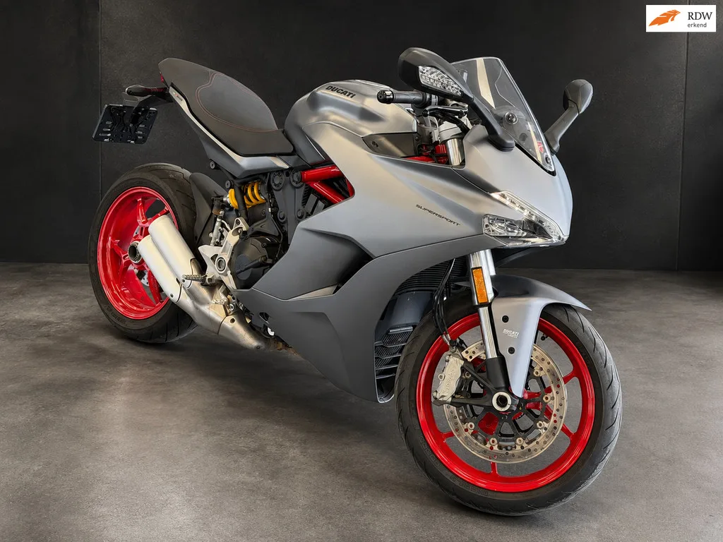 Ducati Supersport S (2021) — foto 1