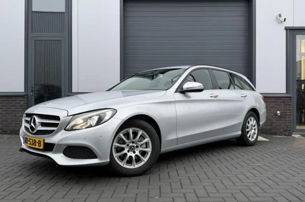 Mercedes-Benz C-Klasse (2017) — foto 1
