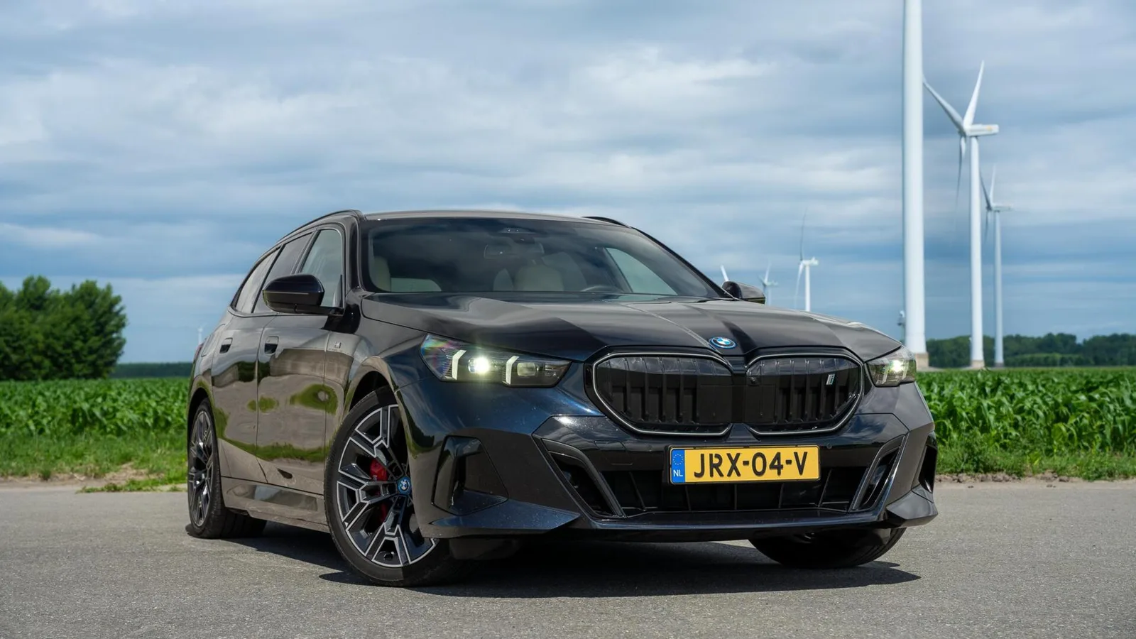 BMW i5 (2024) — foto 1