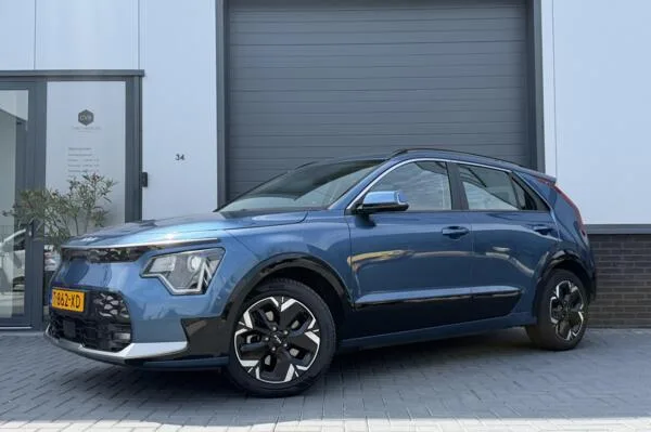 Kia Niro (2023) — foto 1