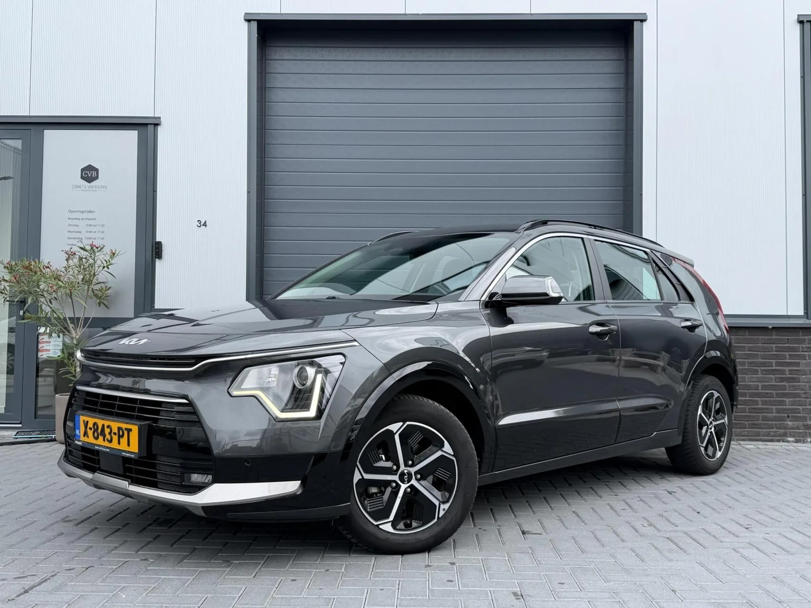 Kia Niro (2024) — foto 1