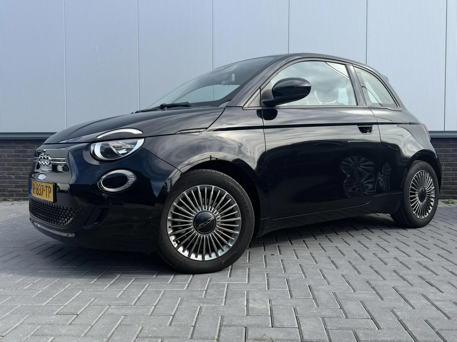 Fiat 500 (2022) — foto 1