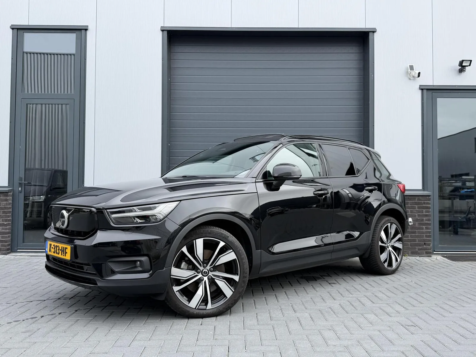 Volvo XC40 (2020) — foto 1
