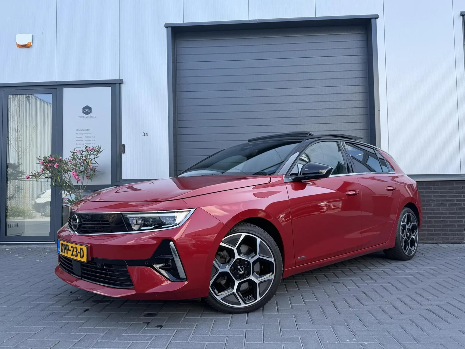Opel Astra (2023) — foto 1