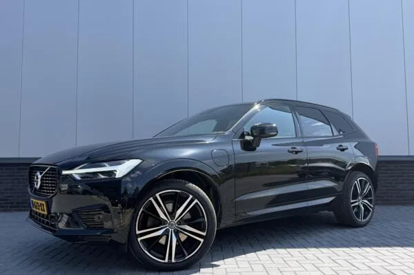 Volvo XC60 (2020) — foto 1