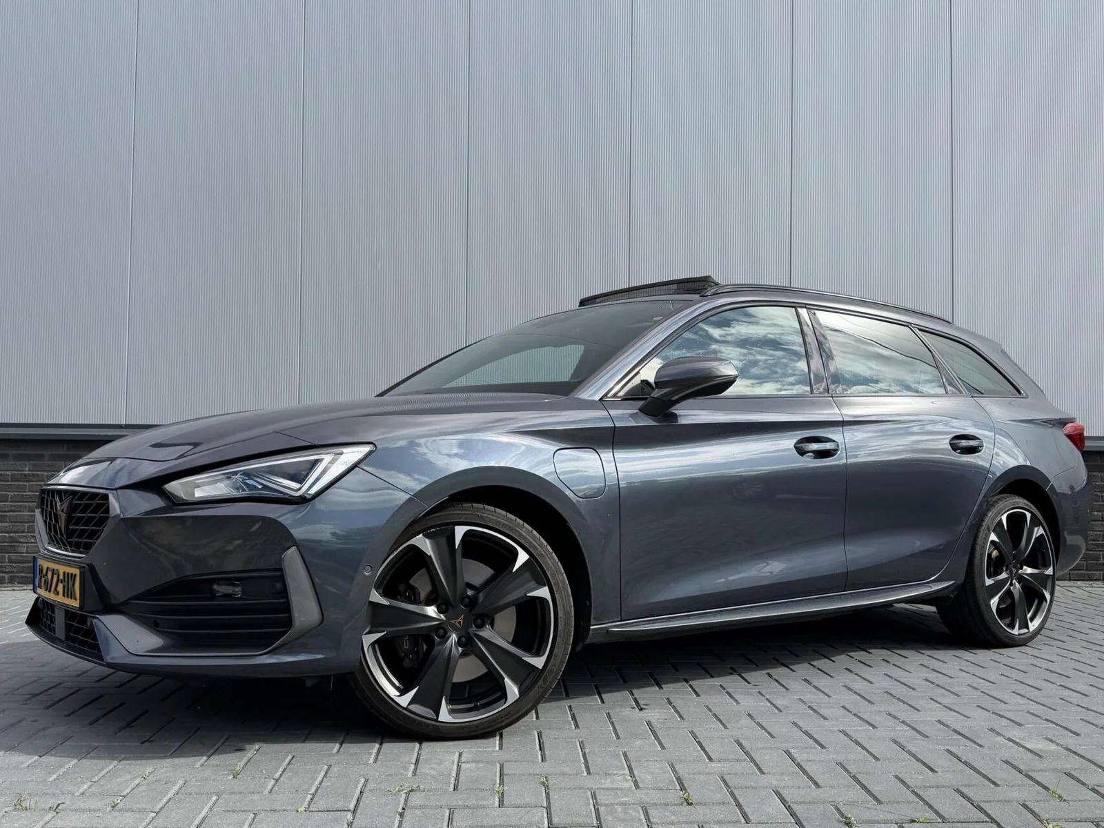 SEAT Leon Sportstourer (2021) — foto 1