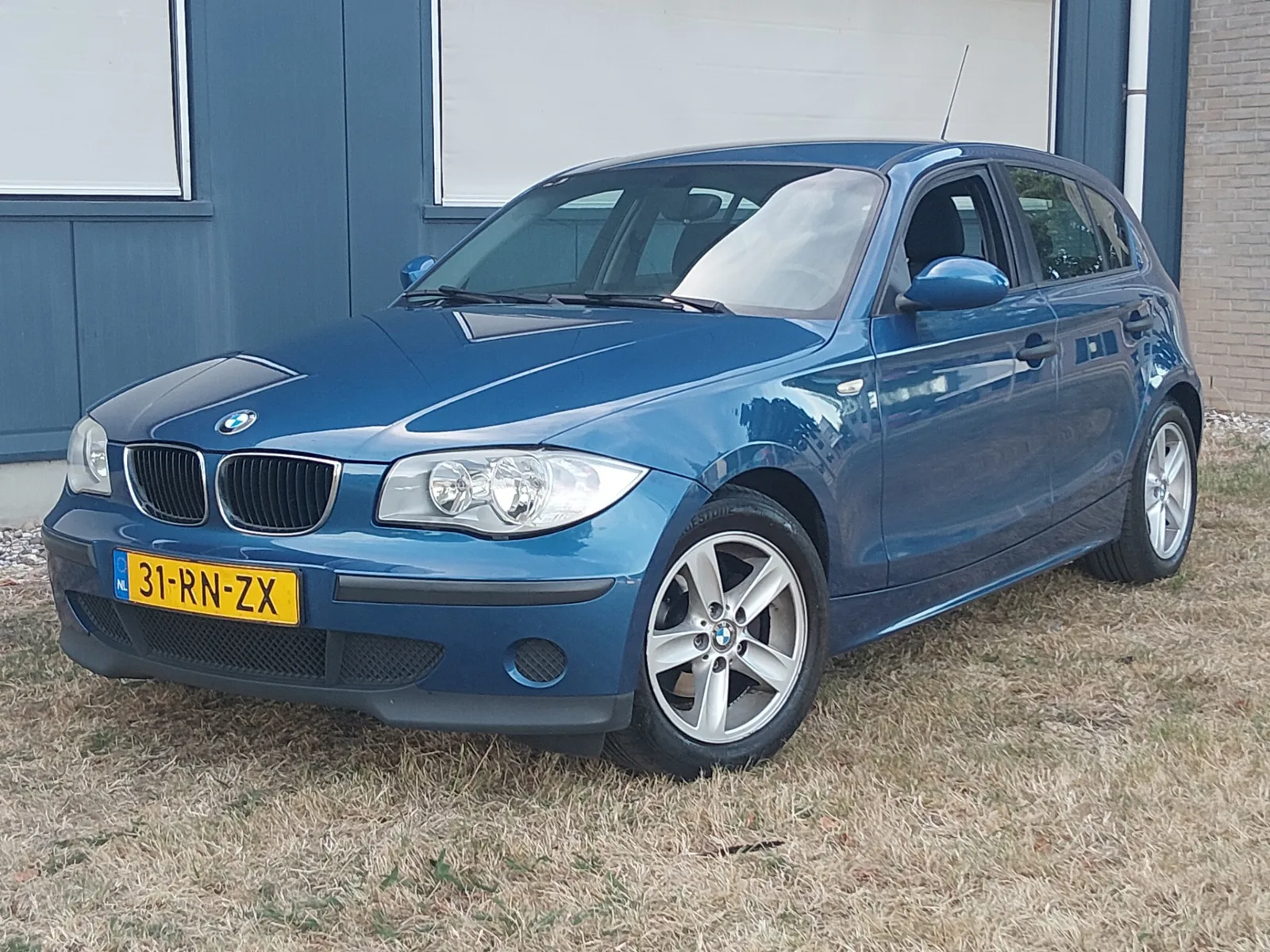 BMW 1-Serie (2005) — foto 1