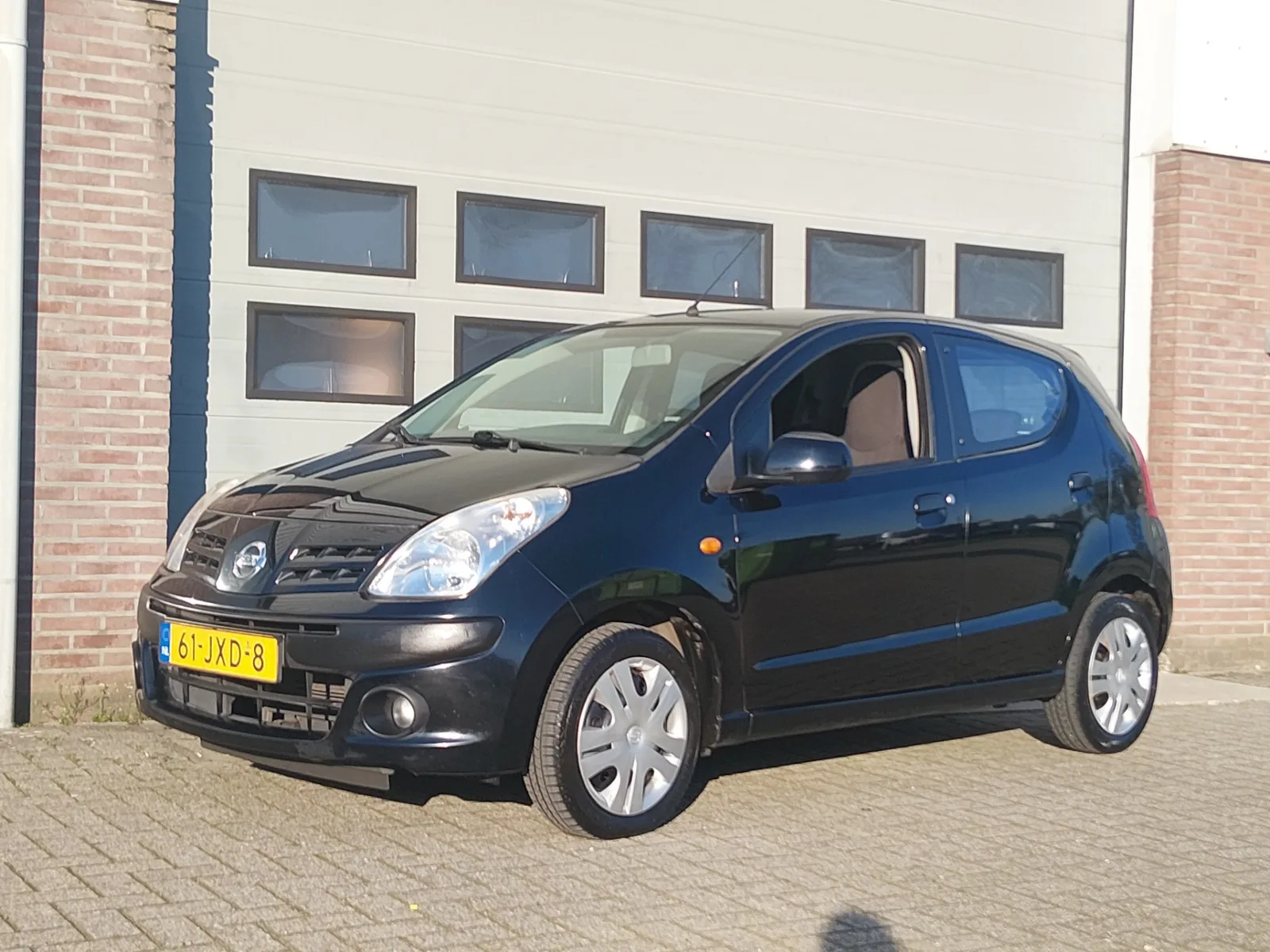 Nissan Pixo (2009) — foto 1