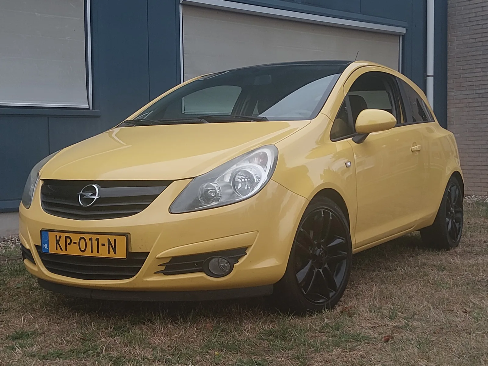 Opel Corsa (2010) — foto 1