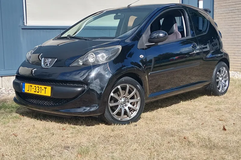 Peugeot 107 (2007)