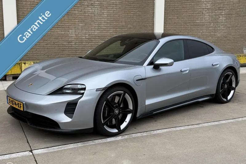 Porsche Taycan (2020)