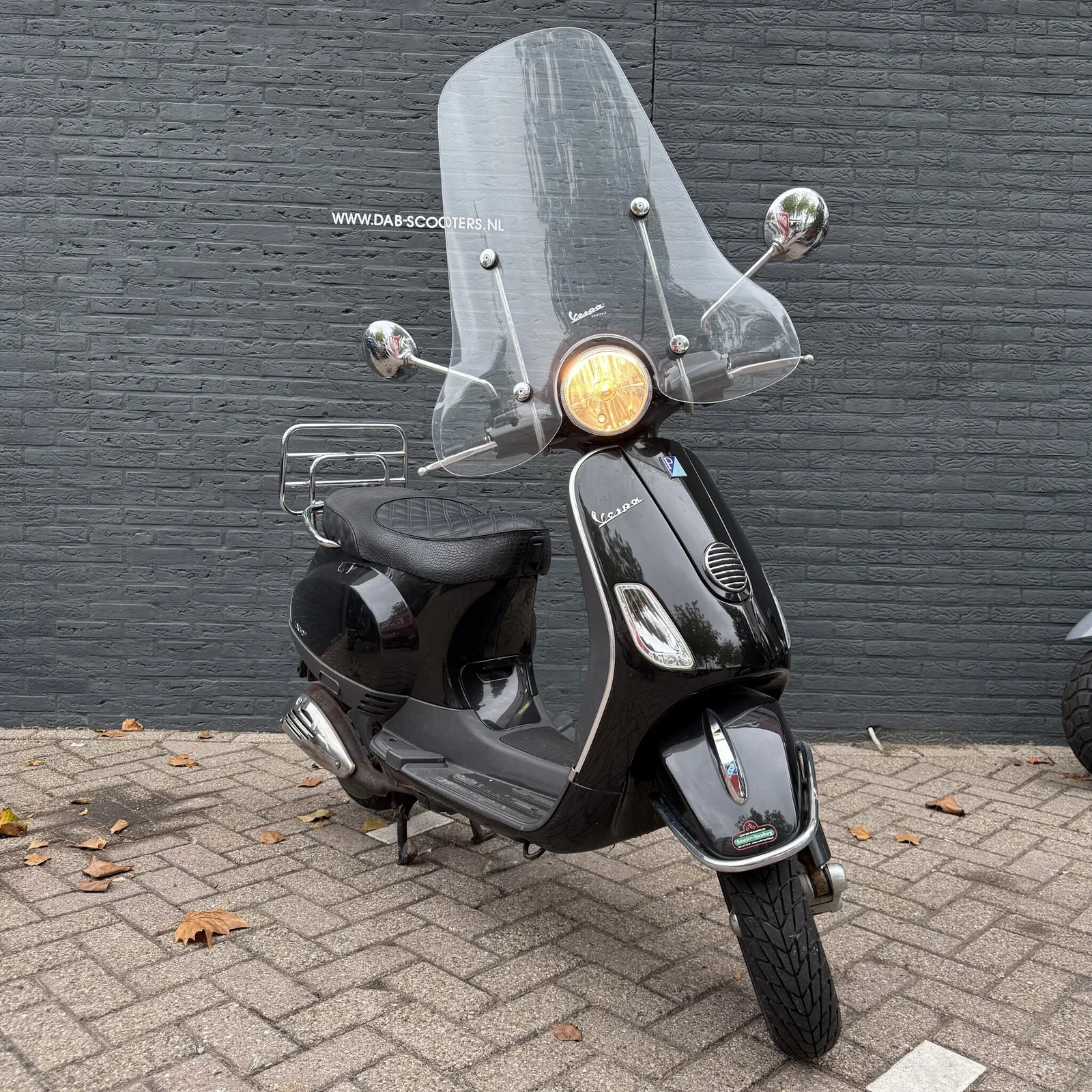 Vespa LX 50 (2011) — foto 1
